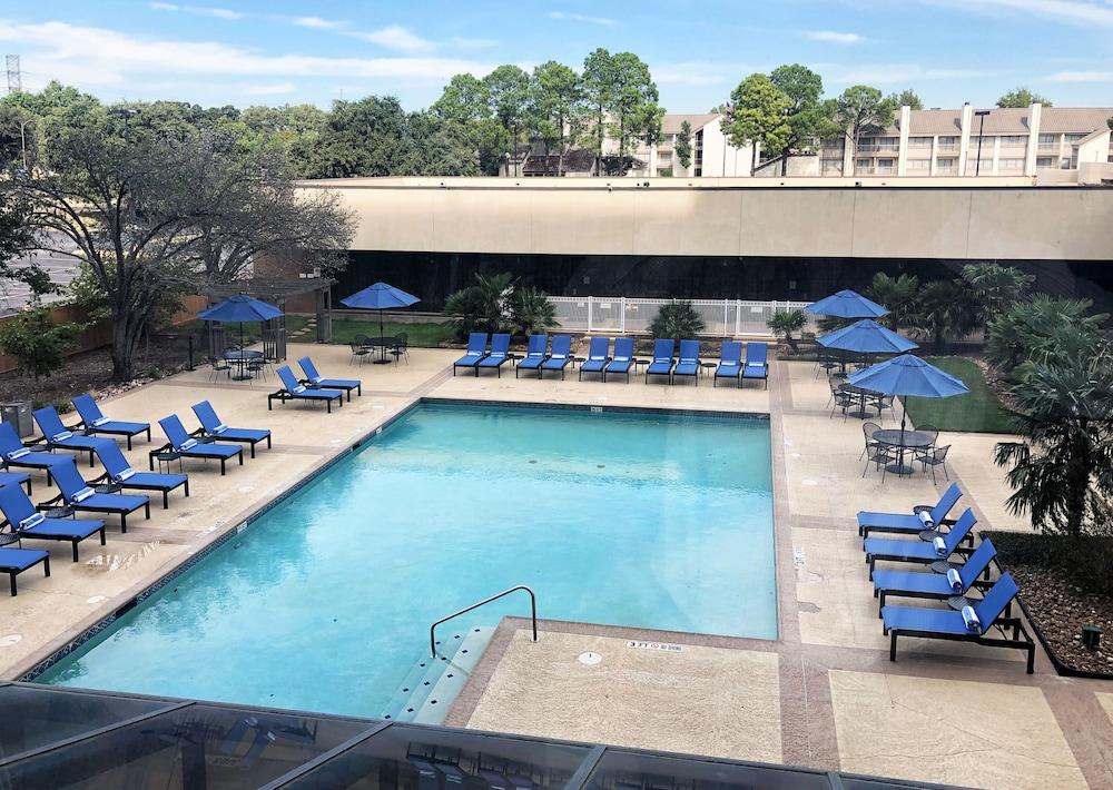 Hilton Arlington Hotel Exterior foto